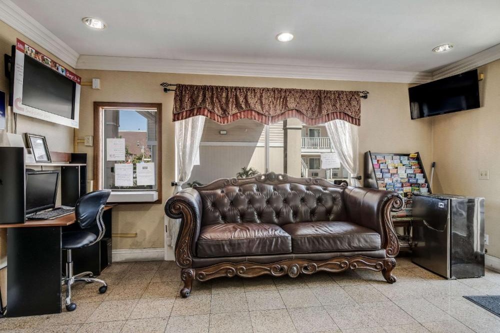 Rodeway Inn Old Town Temecula